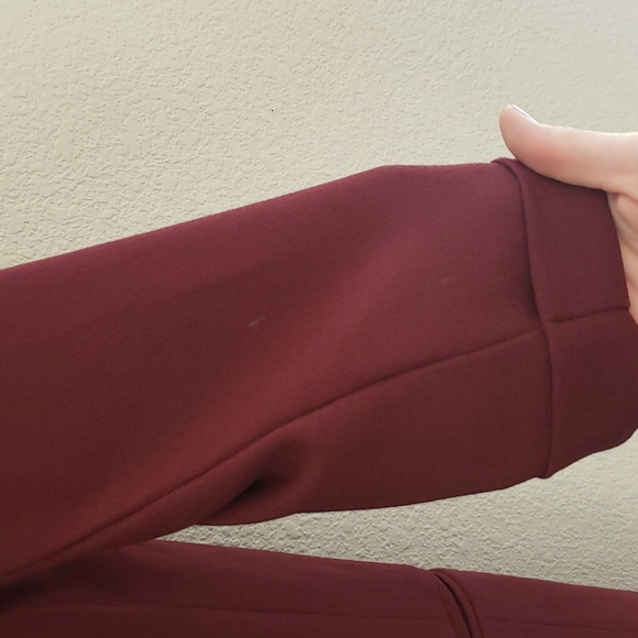 Daytrip | Burgundy Maroon Blazer with Pockets and Silver Accents | Size Small - Picture 5 of 12